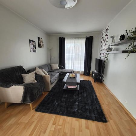 Long Holiday Apartment Kuressaare Ngoại thất bức ảnh
