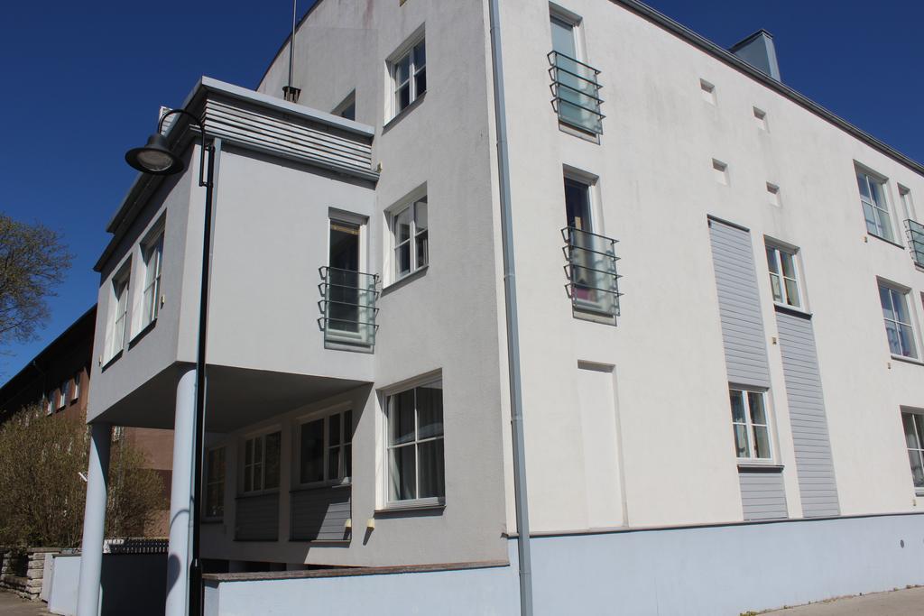 Long Holiday Apartment Kuressaare Ngoại thất bức ảnh