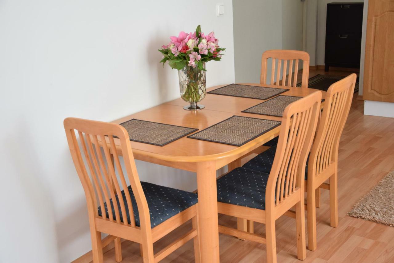 Long Holiday Apartment Kuressaare Ngoại thất bức ảnh