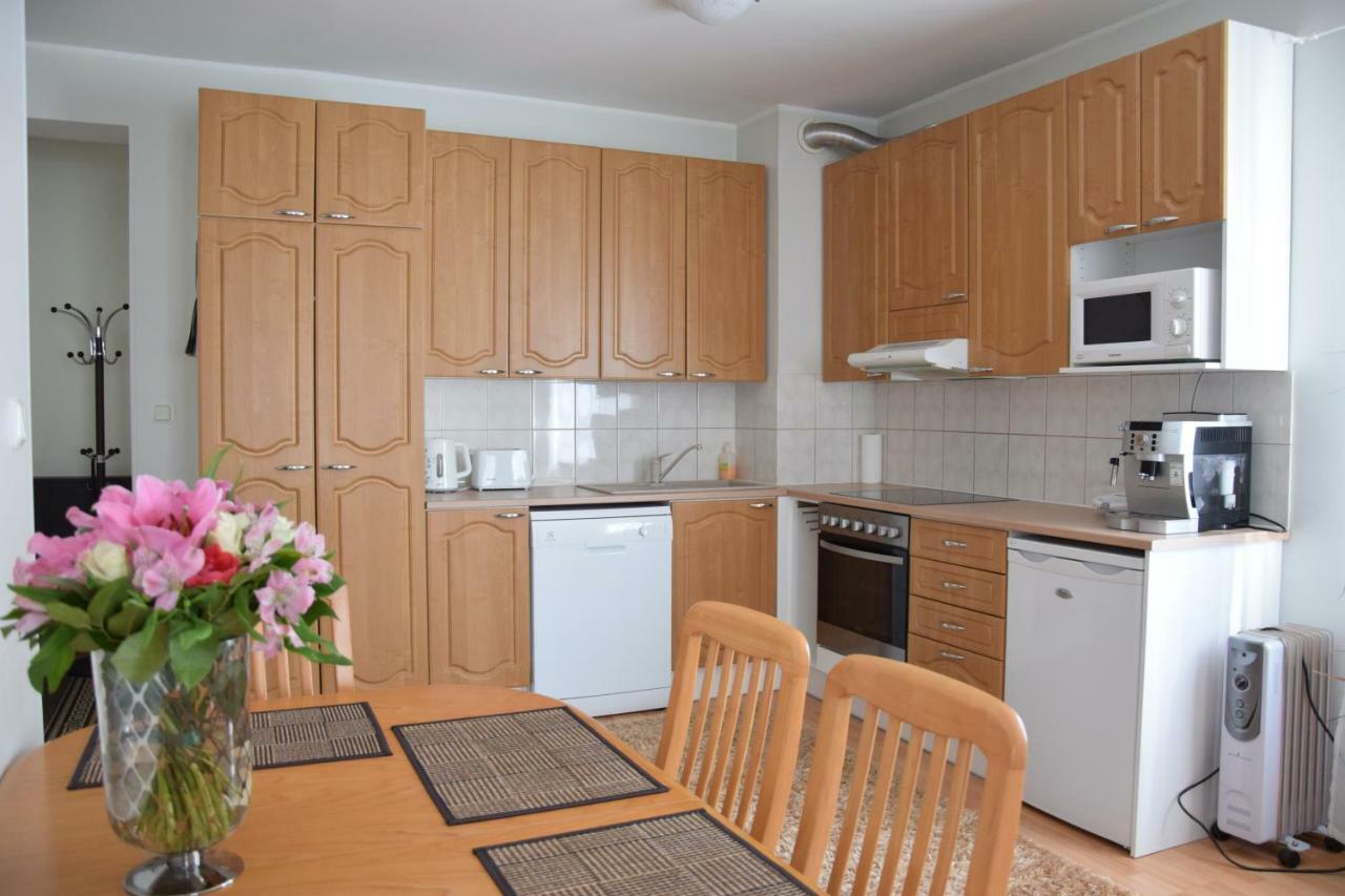 Long Holiday Apartment Kuressaare Ngoại thất bức ảnh