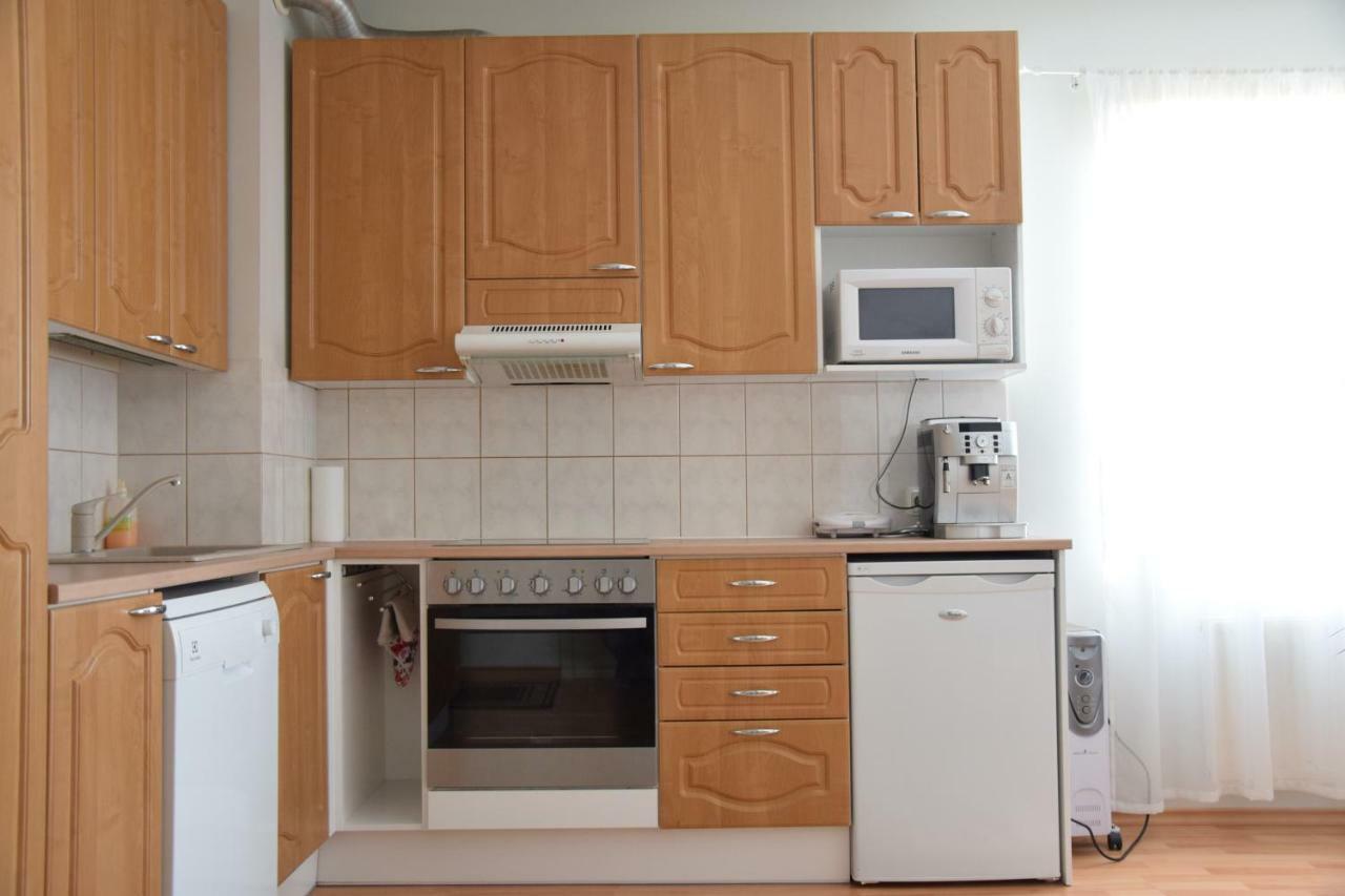 Long Holiday Apartment Kuressaare Ngoại thất bức ảnh
